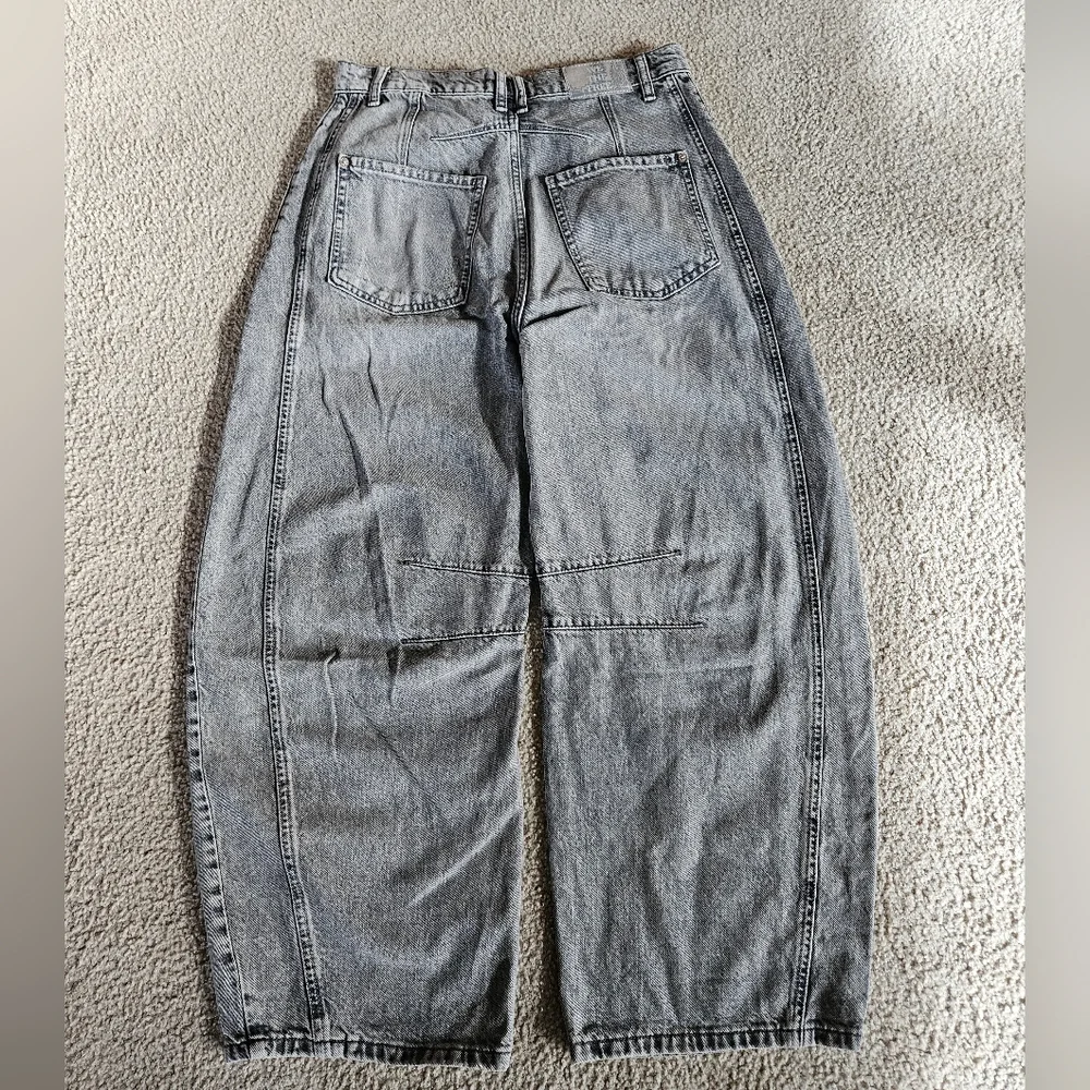 Free People Good Luck Barrel Jeans Mid Rise Distressed Relaxed Kismet 28 NWOT - Picture 13 of 15